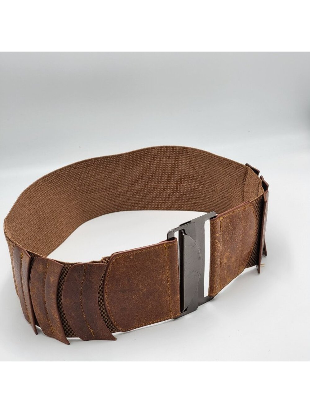 Vtg Wide Brown Elastic Belt With Faux Leather Panels & Metal Clasp Buckle